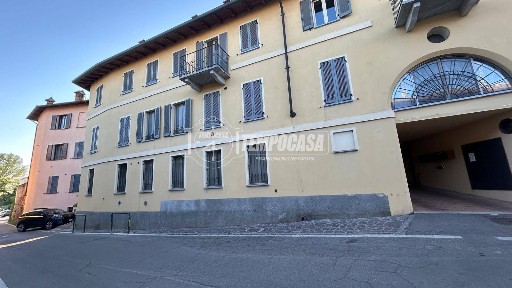 Trilocale via Bigli 4, Centro, Sannazzaro de' Burgondi