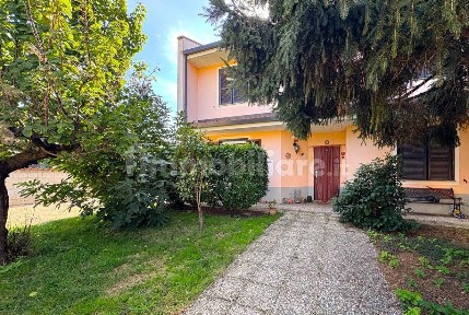 Quadrilocale via Roma 35, Centro, Garlasco