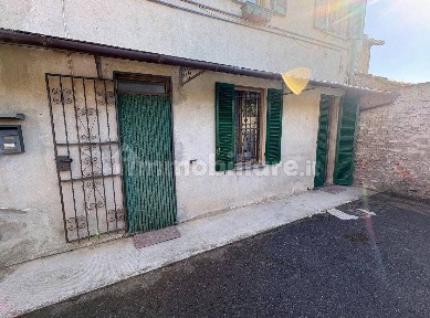 Trilocale via Giuseppe Garibaldi 19, Centro, Mede