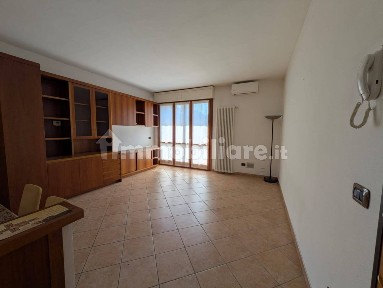 Landriano, Via Milano, 84