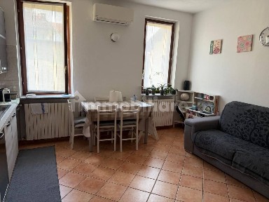 Bilocale corso Camillo Benso di Cavour, Ospedale, Vigevano