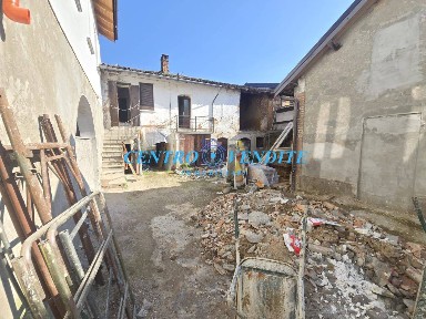 Bereguardo, Via Castello, 3