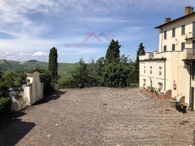Bilocale via Castello 7, Centro, Castana