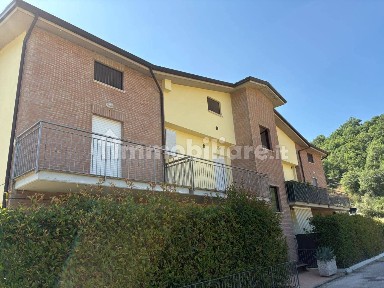 Perugia, Pianello, Strada Fabrianese