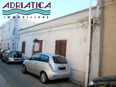 Terratetto unifamiliare via Alessandro III 56, Monreale, Cagliari