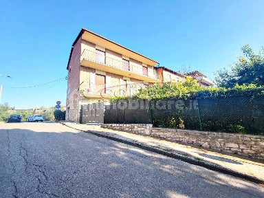 Appartamento via Francesco Petrarca 69, Semicentro - Stazione, Perugia