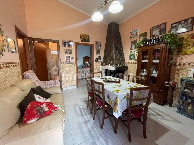 Terratetto unifamiliare Strada Comunale Decimoputzu Villacdr, Decimoputzu