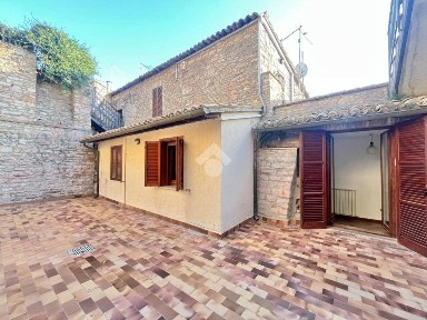 Appartamento via SanFrancesco 20, Centro Storico, Assisi