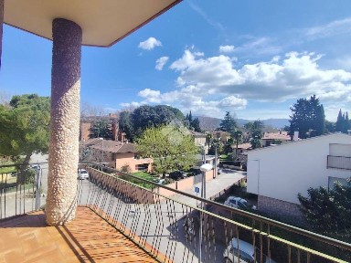 Appartamento via moncenisio 6, Viale Firenze, Paciana, Foligno