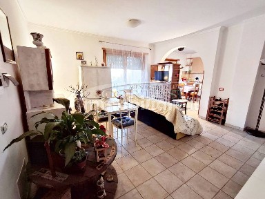 Trilocale via Martiri di Penetola 10, Casa del Diavolo, Perugia
