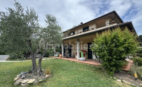 Appartamento via Luigi Grilli, 13, Centro, Città di Castello