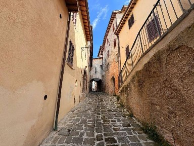 Trilocale via San Martino, Centro, Nocera Umbra