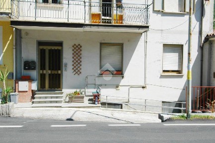 Trilocale via Borgovalle 71, Centro, Gualdo Tadino