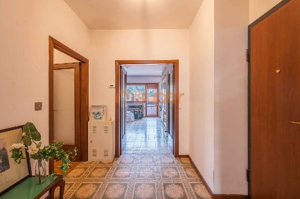 Trilocale via Cortonese, Semicentro - Stazione, Perugia