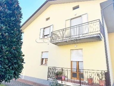 Quadrilocale via della castellina 11, Centro, San Giustino