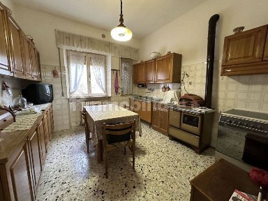 Quadrilocale via della repubblica, Pucciarelli, Castiglione del Lago