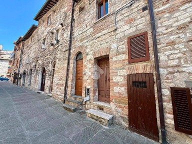 Monolocale via Cantalmaggi 32, Centro, Gubbio