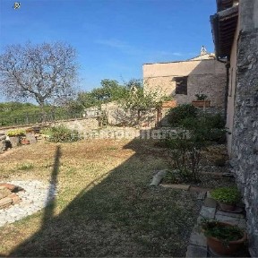 Appartamento all'asta frazione Roviglieto, Foligno