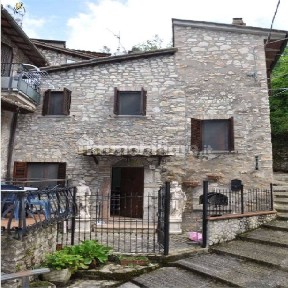Appartamento all'asta frazione Valle San Martino, 20, Spoleto