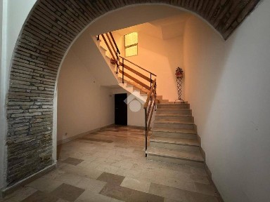 Trilocale via Ippolito Borghesi 23, Centro, Sigillo