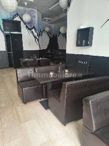 Gelateria con laboratorio in Affitto