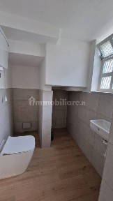 Negozio di abbigliamento in Affitto
