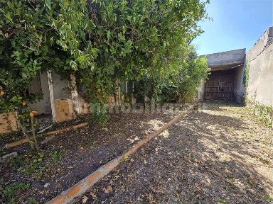 Rustico via della libertà, 30, Monserrato