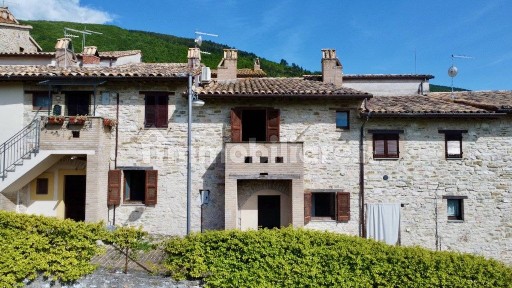 Bilocale via Sasso, Valtopina