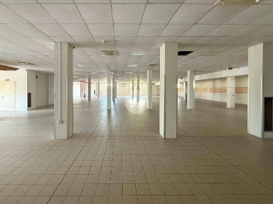 Locale commerciale in Affitto