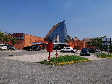 Locale commerciale in Affitto