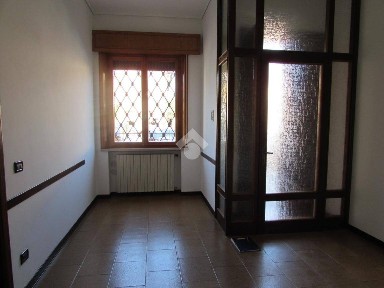 Locale commerciale in Affitto