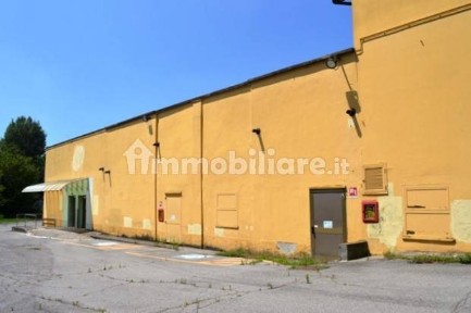 Asola, Viale Belfiore, 54