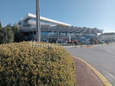 Locale commerciale in Affitto
