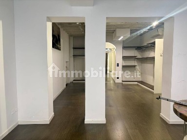Locale commerciale in Affitto