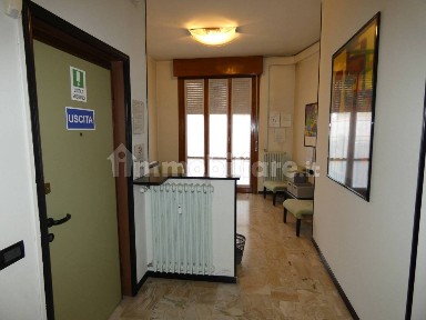 Attività commerciale in Affitto