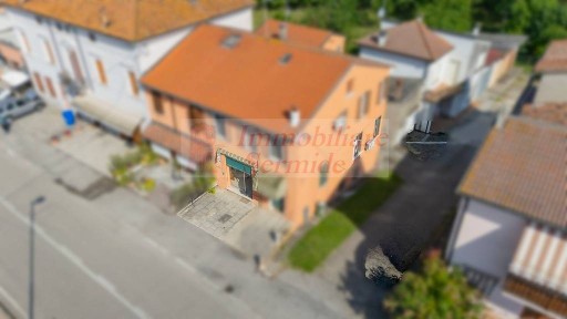 Locale commerciale in Affitto