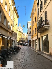 Locale commerciale in Affitto
