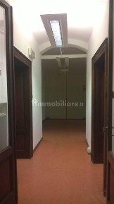 Locale commerciale in Affitto