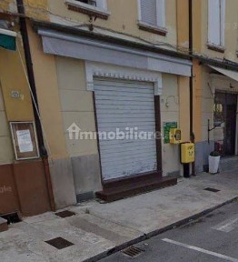 Locale commerciale in Affitto