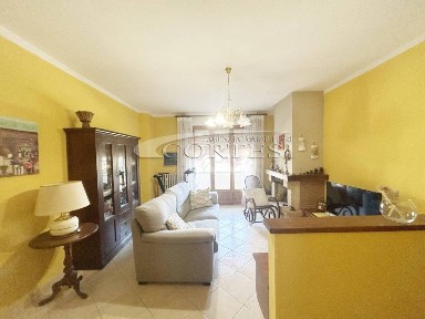 Quadrilocale via bufalini 7, Centro, San Giustino