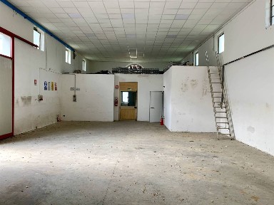 Locale commerciale in Affitto