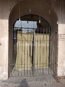 Locale commerciale in Affitto