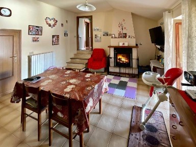 Trilocale Località Ocosce, Cascia