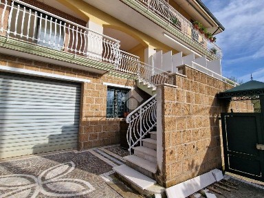 Villa a schiera via Bosco 42, Aiello del Sabato