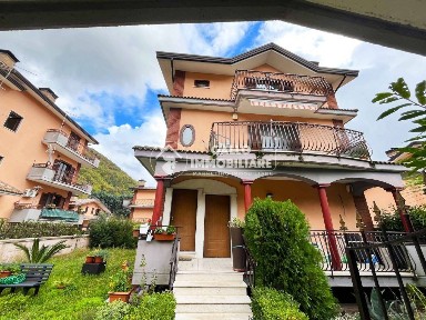 Villa a schiera via Acqua delle Noci, Centro, Monteforte Irpino