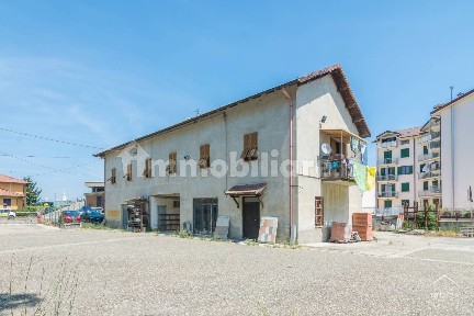 Capannone in Vendita