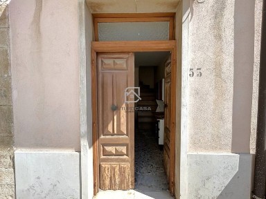 Villa a schiera via Umberto I, Sant'Angelo all'Esca