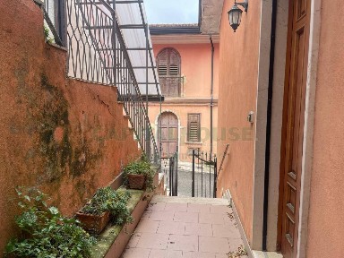 Villa a schiera via Marzano, Capriglia Irpina