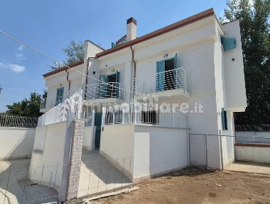 Avellino, Contrada Archi, 9/A