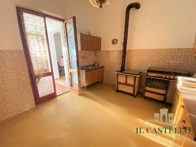 Quadrilocale via dei Partigiani, Villastrada, Castiglione del Lago
